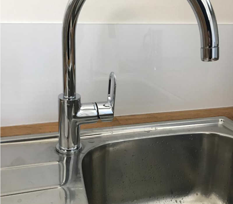 Pose d'un évier et mitigeur